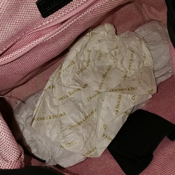 SOLD! * Dooney & Bourke Medium Lock Sac - Picture 4 of 8